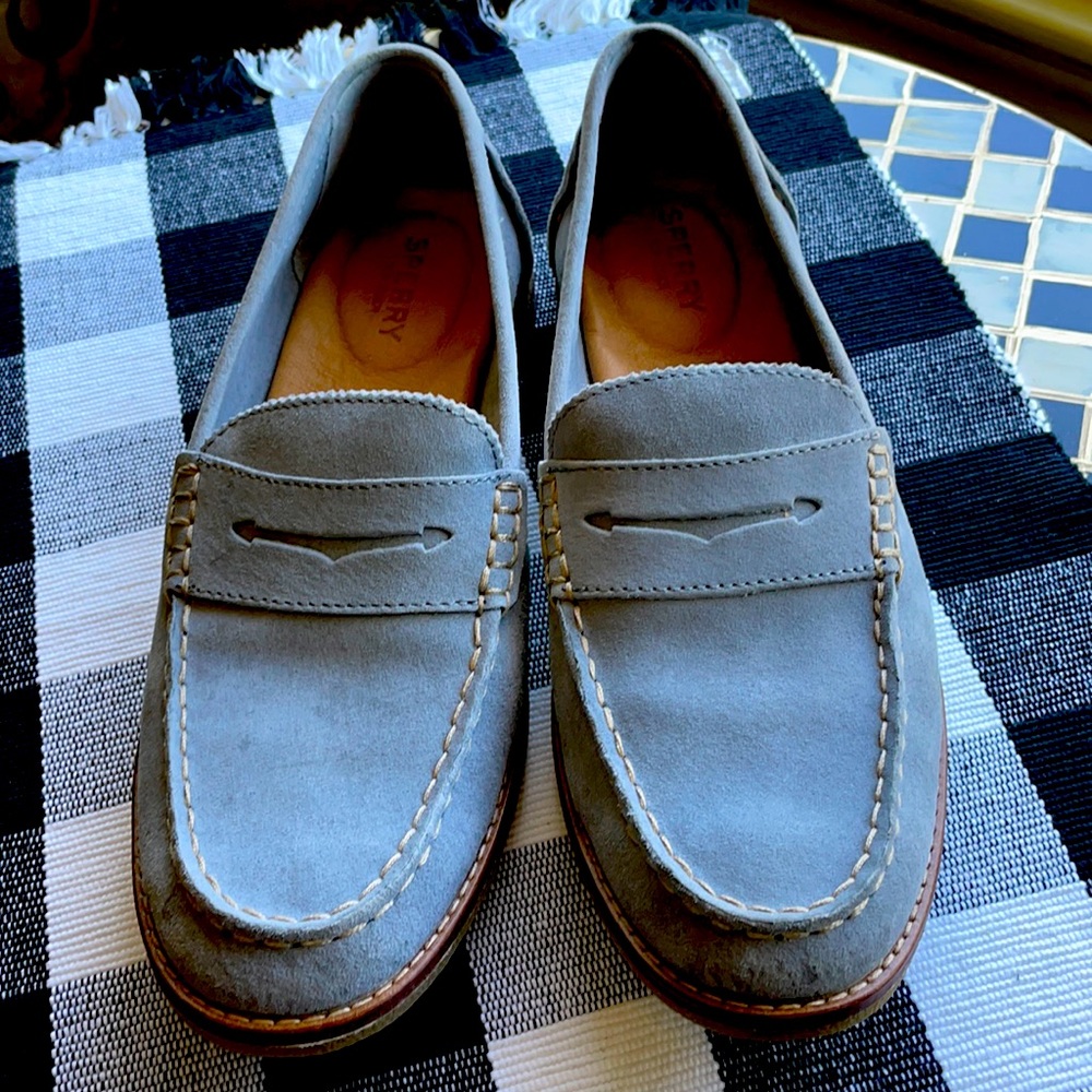 Sperry Women’s Seaport Penny Shag Nubuck loafer